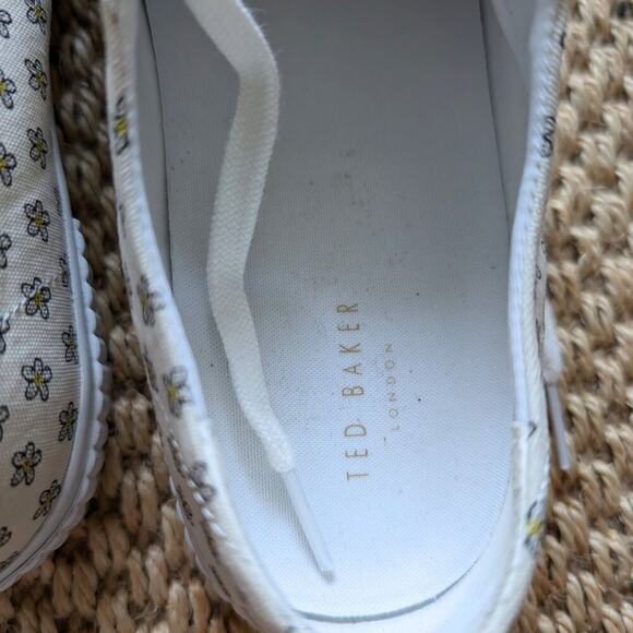 TED BAKER Kimia Metropolis Daisy Sneakers, Cream, Daisy Print, 38/US 7.5… - Picture 7 of 9